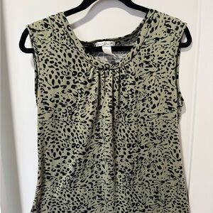 Emily Stacy Olive Green Animal-Print Sleeveless Tank